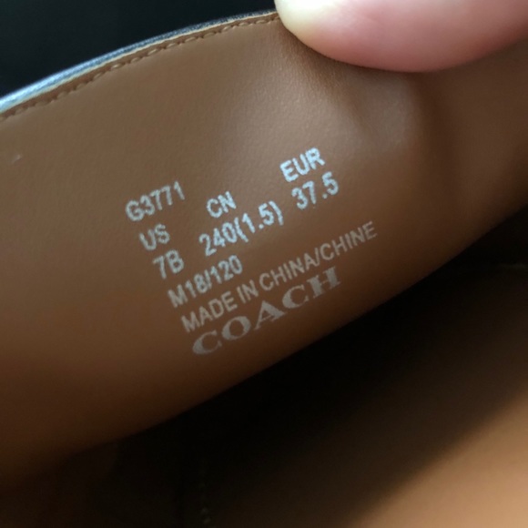 COPY - Coach Shoes - Picture 4 of 8